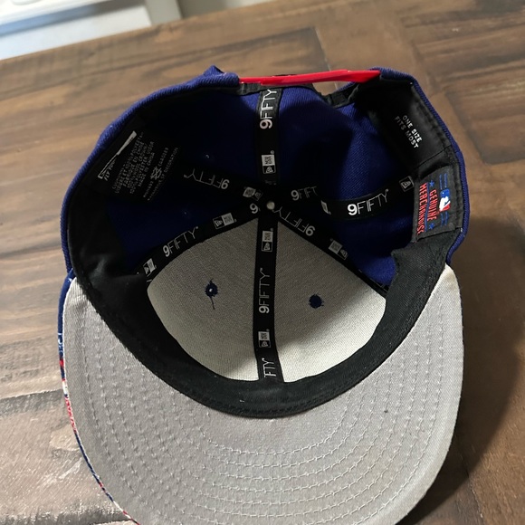 Texas Rangers hat - Picture 3 of 3
